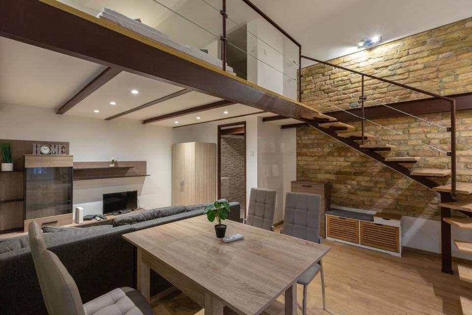 Appartamento Stylish Loft Flat In The Heart Of Budapest