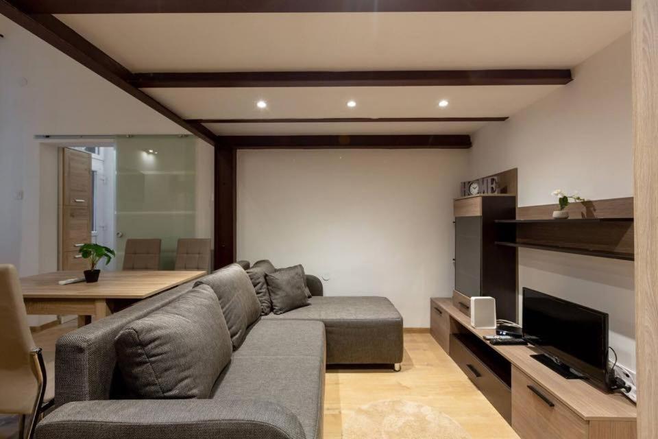 Stylish Loft Flat In The Heart Of