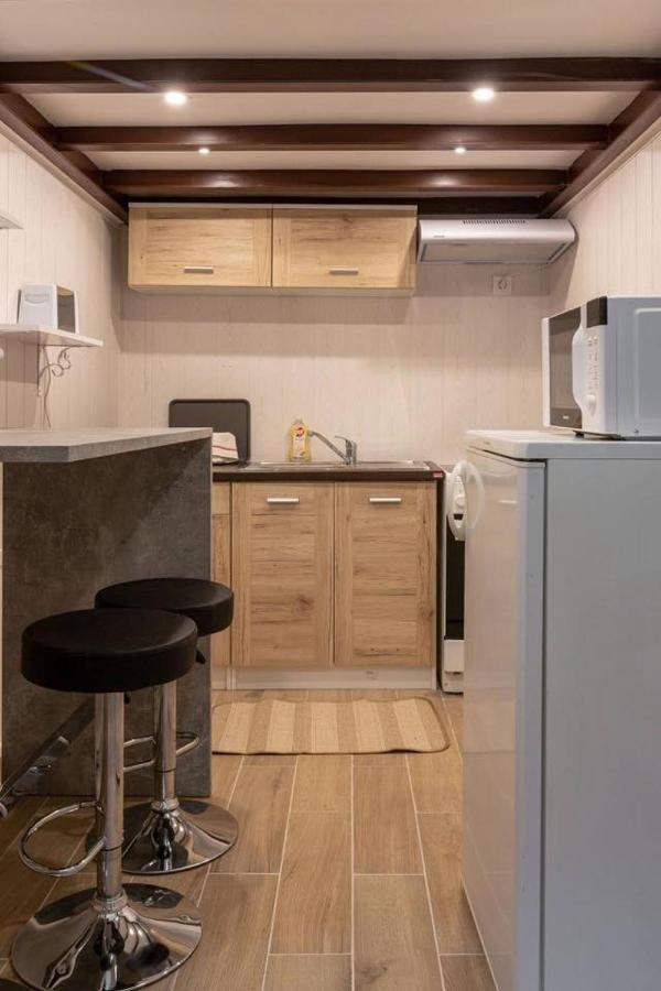 Stylish Loft Flat In The Heart Of Appartamento Budapest