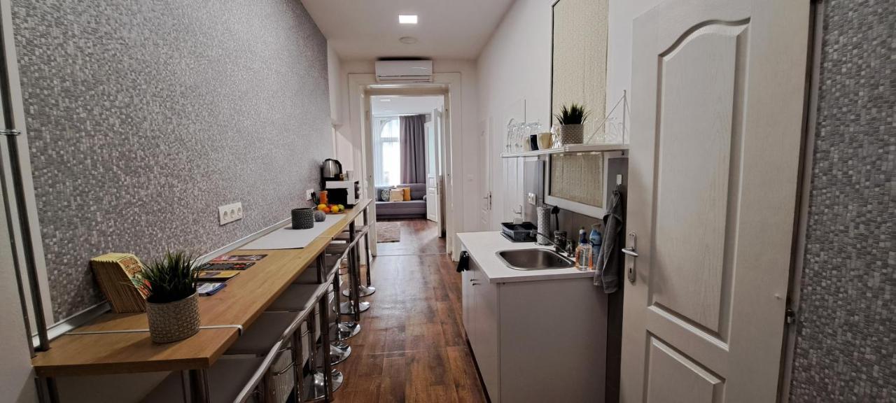 Pina Colada In The Party District Apartment Budapest
