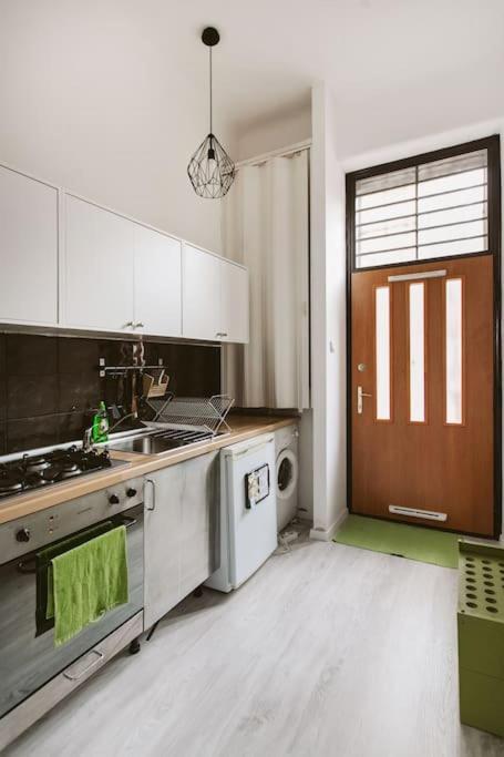 Bright And Cozy - Center Apartmán *