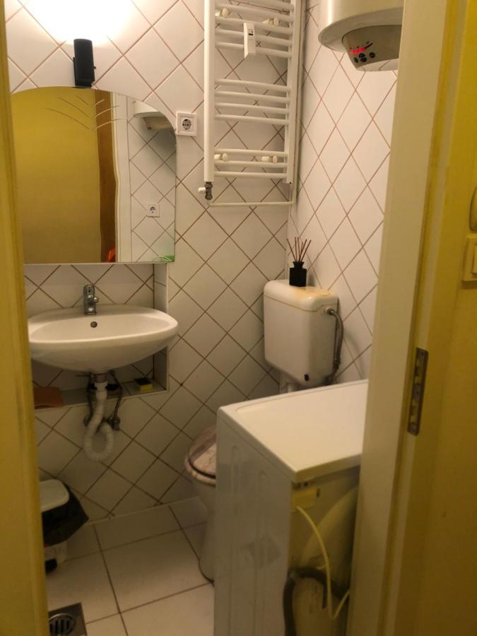 7dab Huszar Contactless Self Check-in Bed & Breakfast Budapest