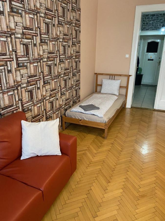 Pala Gardem Apartment