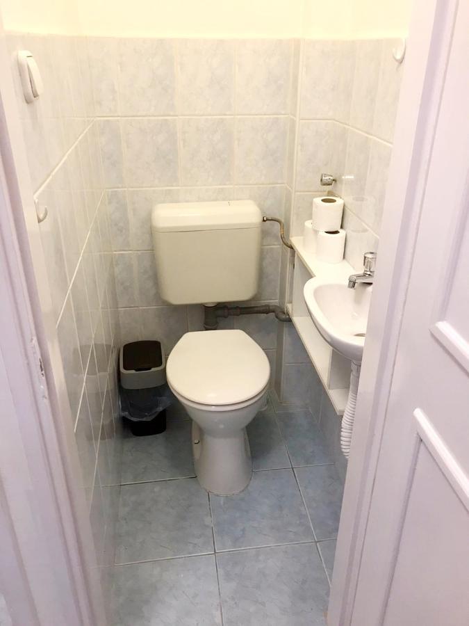 Apartment Happy In The Heart Of With 2