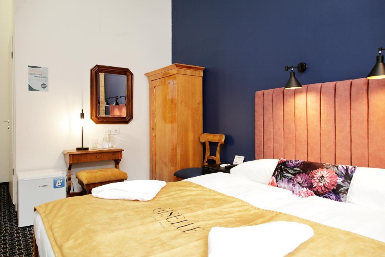 Hotell Giselle Vintage Doubles - Adults Only *