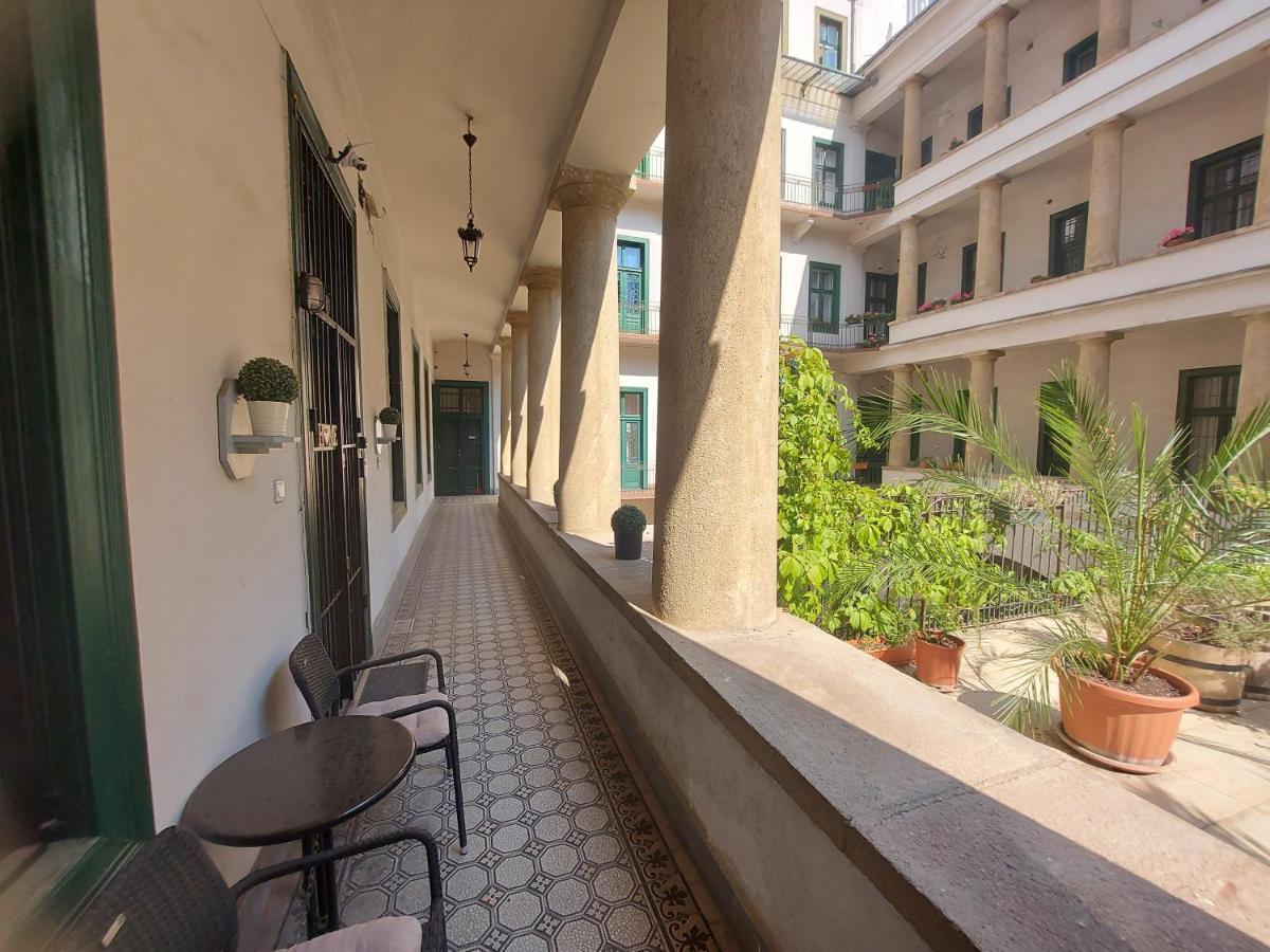 Center Terrace *