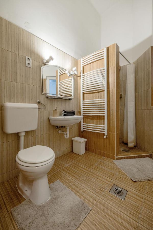 Andrassy 53 2bedroom Center *