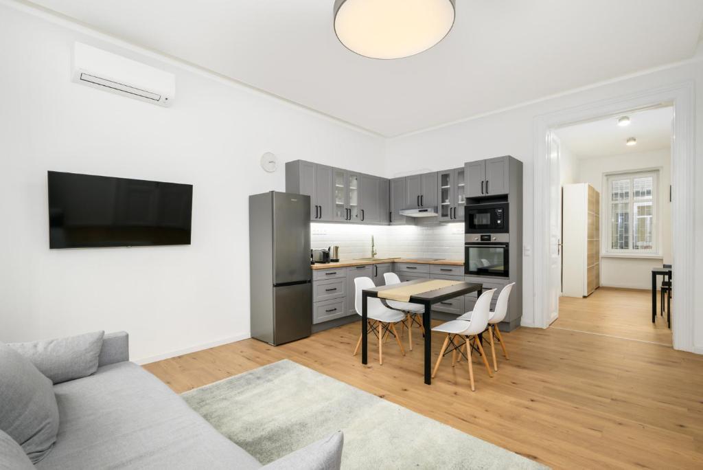 Apartmán Modern Penthouse In A Century Old Building Budapest