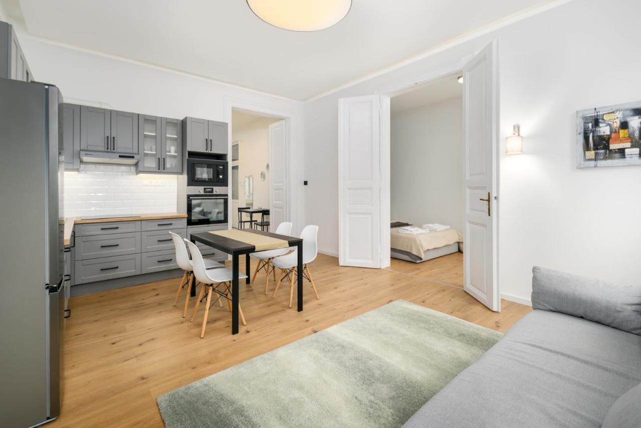 Apartmán Modern Penthouse In A Century Old Building