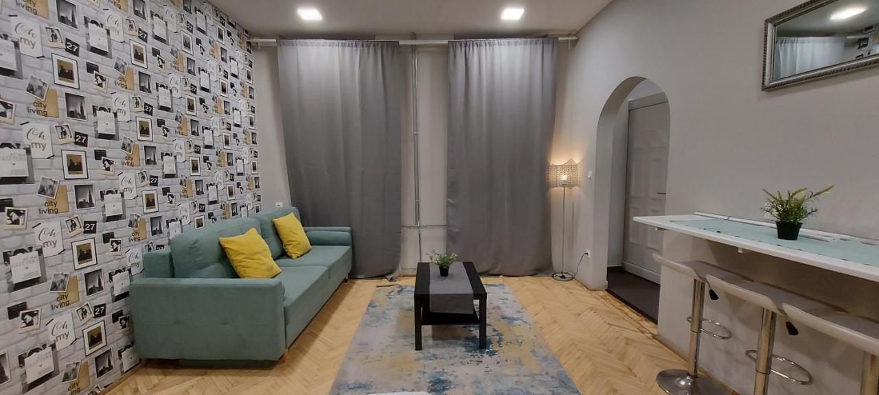 Apartament 4 In The Party District