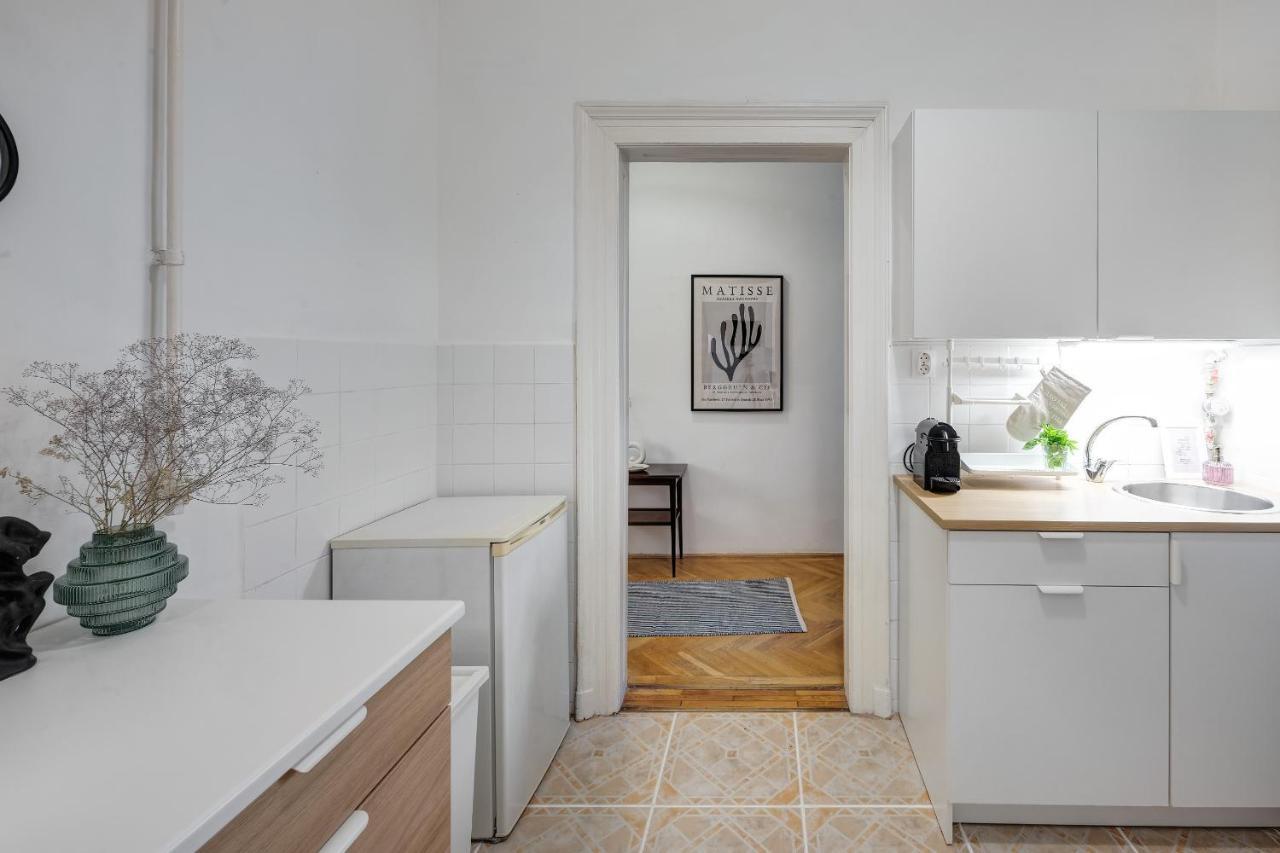Apartament Felsoerdosor *