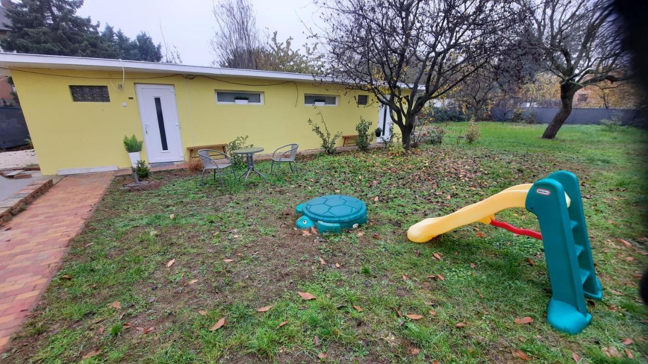Hi-bp Garden Batsanyi Tiny House Near The Train With Free Parking