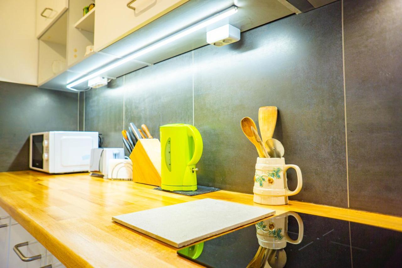 Bond & Sue Apartamento