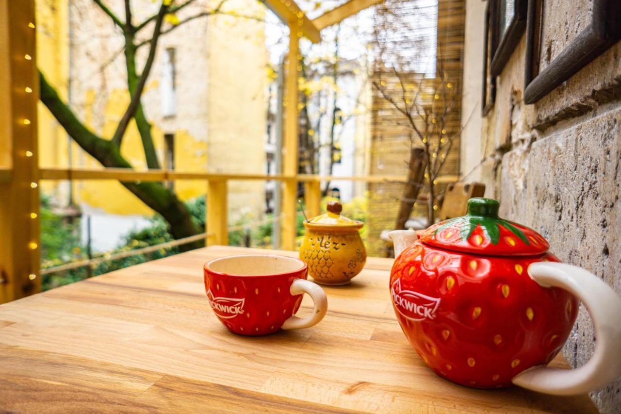Apartament Bond & Sue