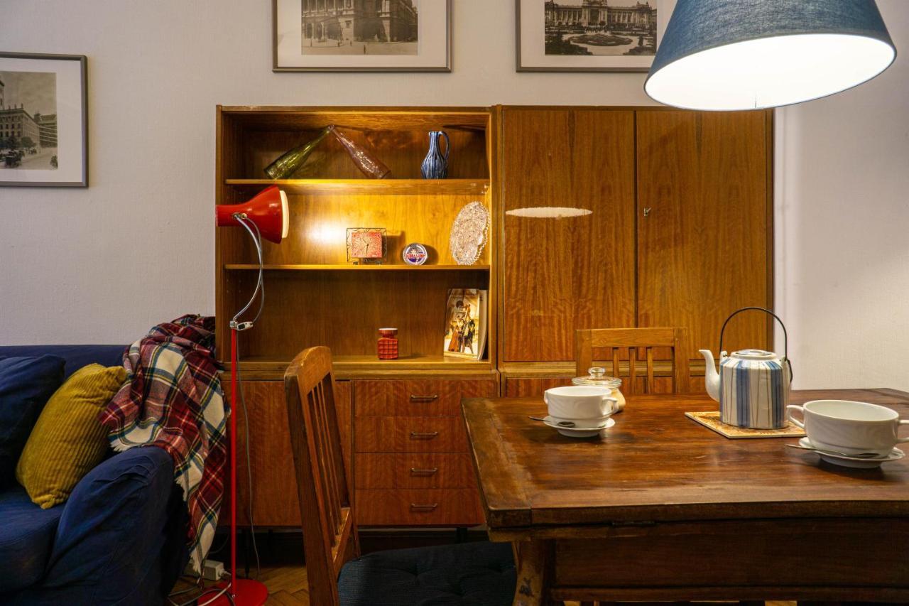 Bond & Sue Apartament *