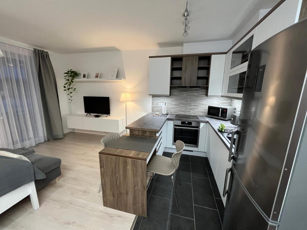 Apartment Vileo50 *