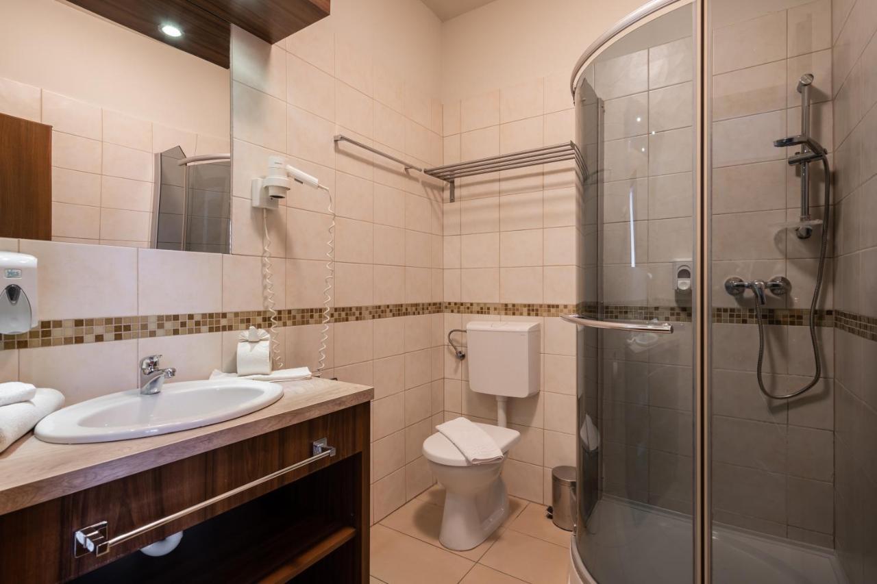 Elit Boutique Rooms- Location by bqa Szálloda *