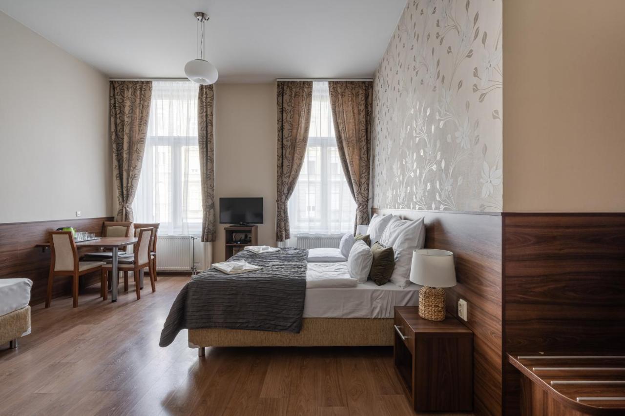 Elit Boutique Rooms- Location by bqa Budapest