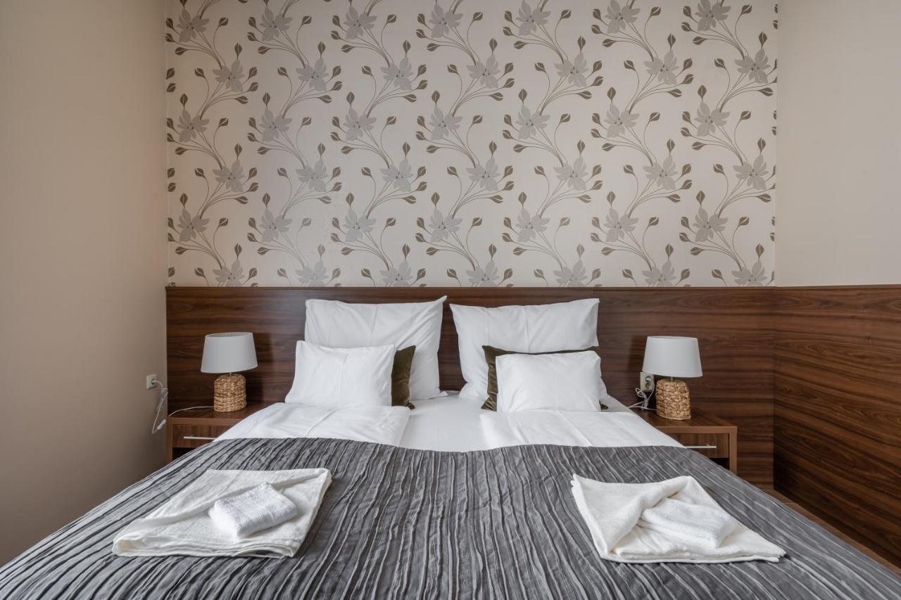 Elit Boutique Rooms- Location by bqa Szálloda *