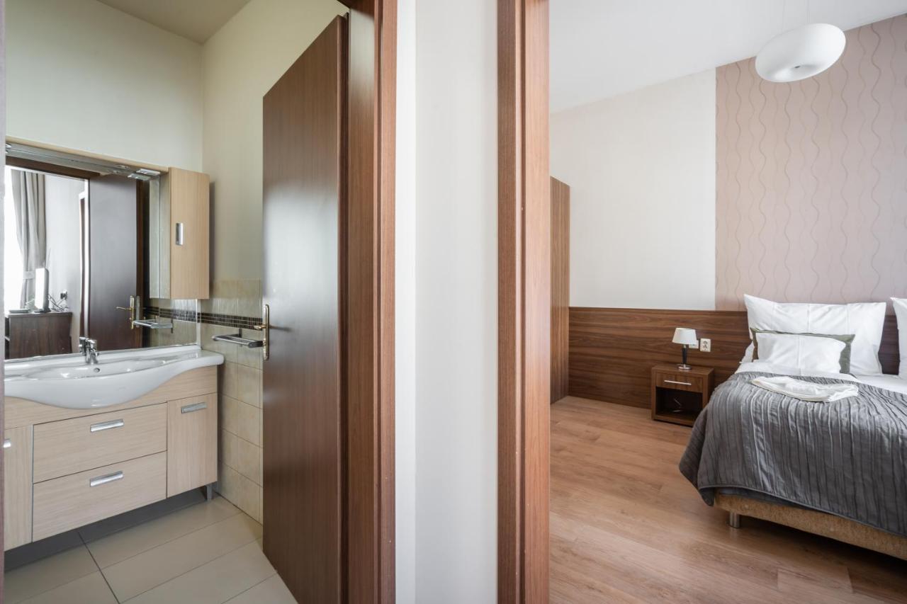 Elit Boutique Rooms- Location by bqa Budapest