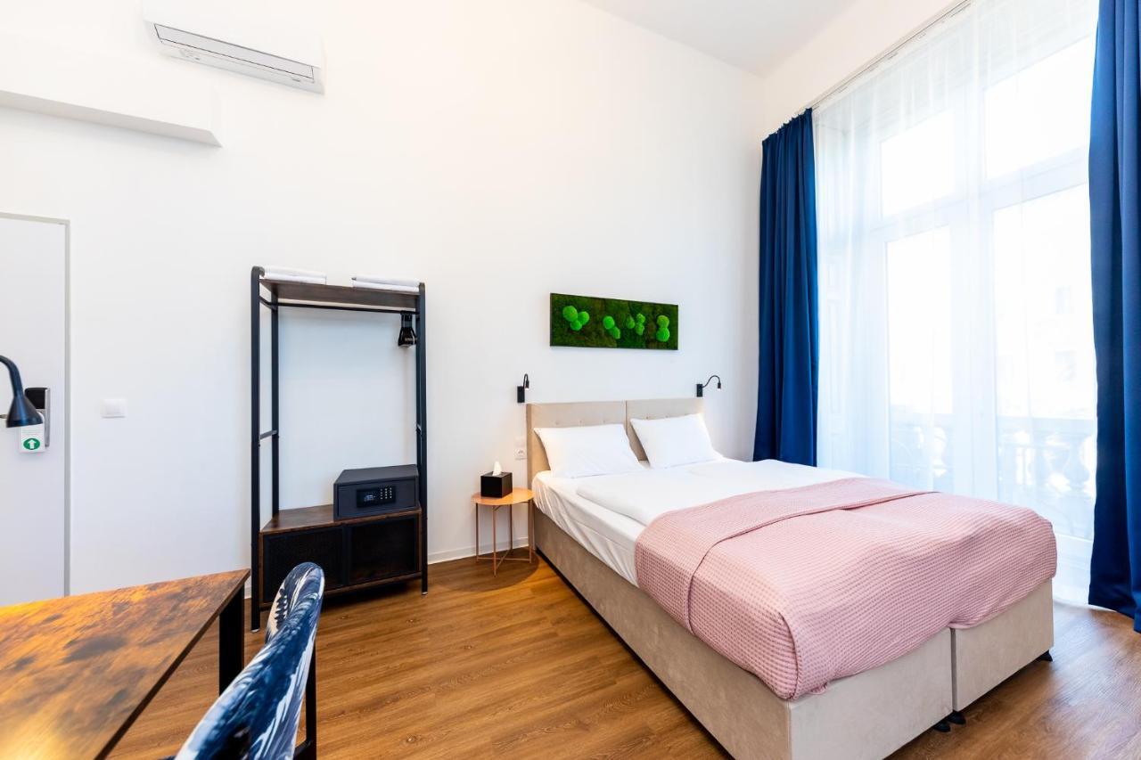 Adagio Downtown Hotel 3*