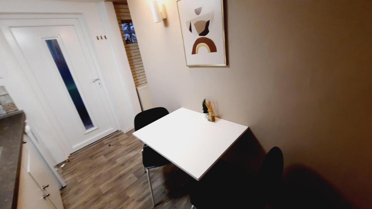 Hi-bp Garden Batsanyi Tiny House Near The Train With Free Parking * Boedapest