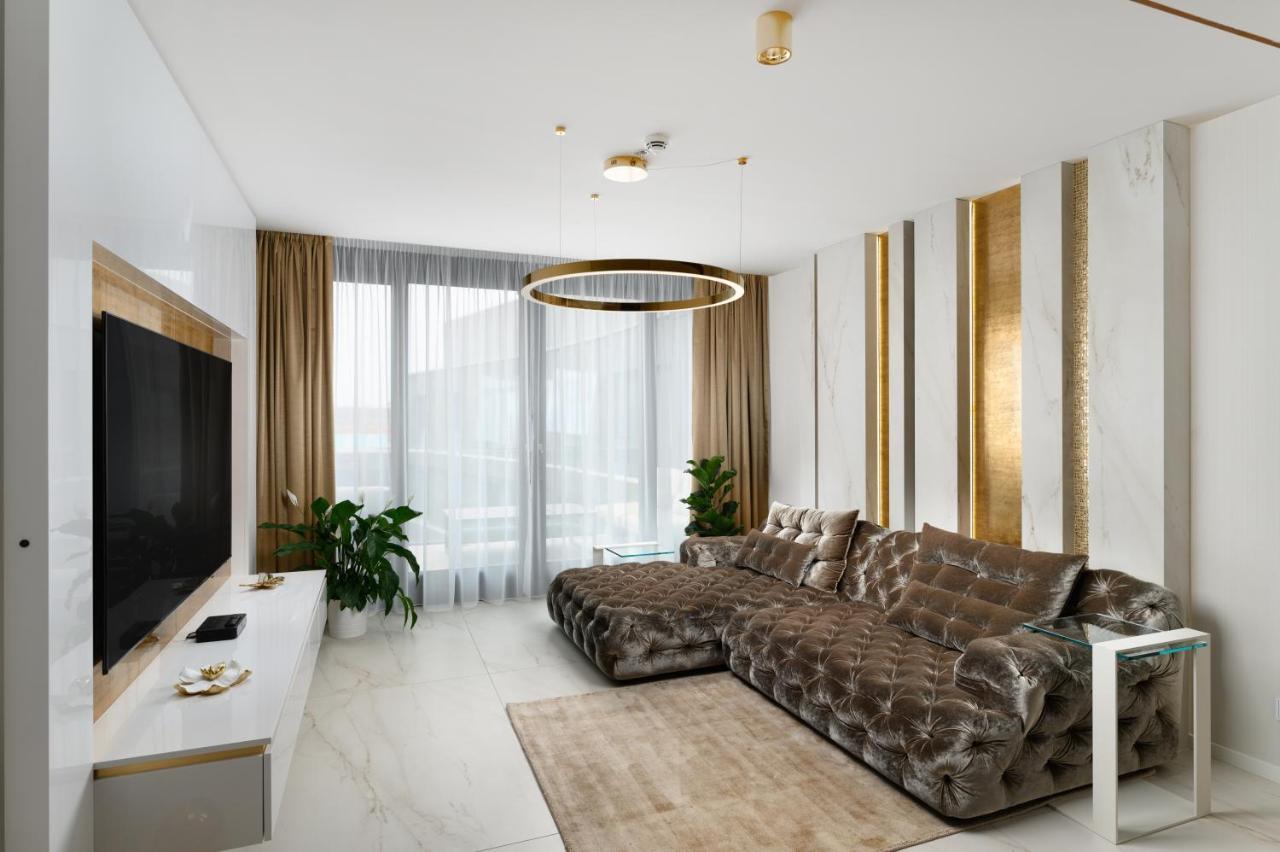 Emerald Downtown Luxury By Continental Group 2*