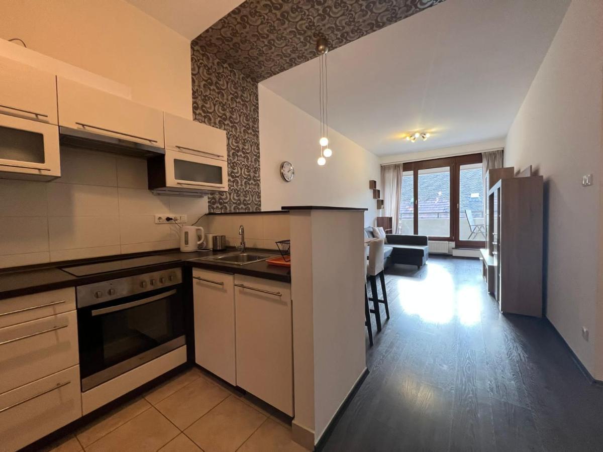 Apartament Homes *