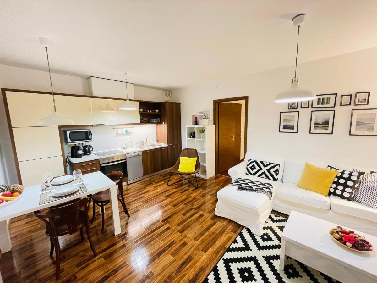Peony Szekely Mihaly - Free Garage Apartment Budapest
