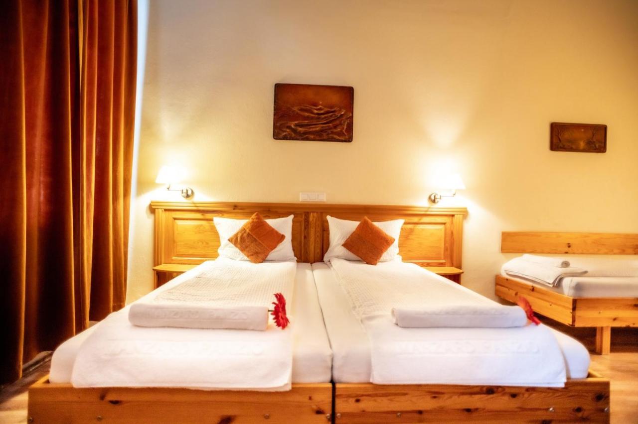 Manzard Panzio Bed & Breakfast 3*