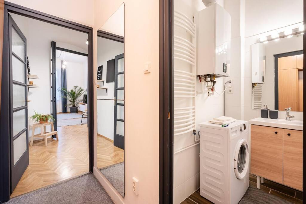 East Side Living Apartman