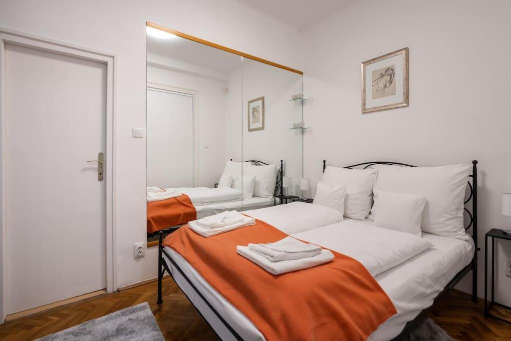 Mirage Monte Budapest