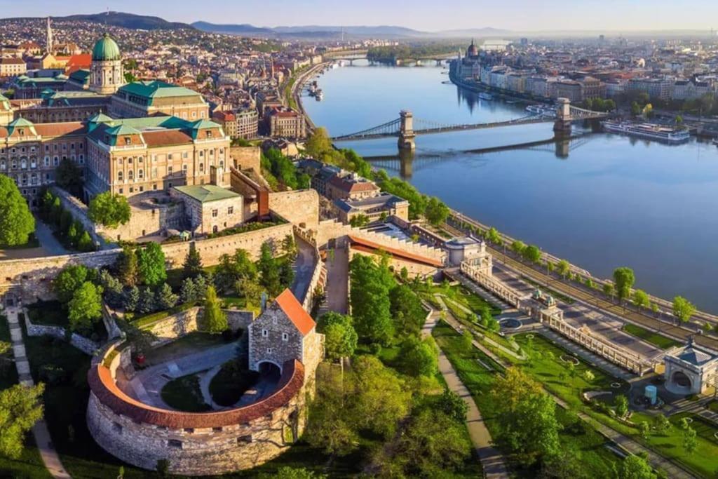 New, 195 Sqm, Full Center Of Budapest