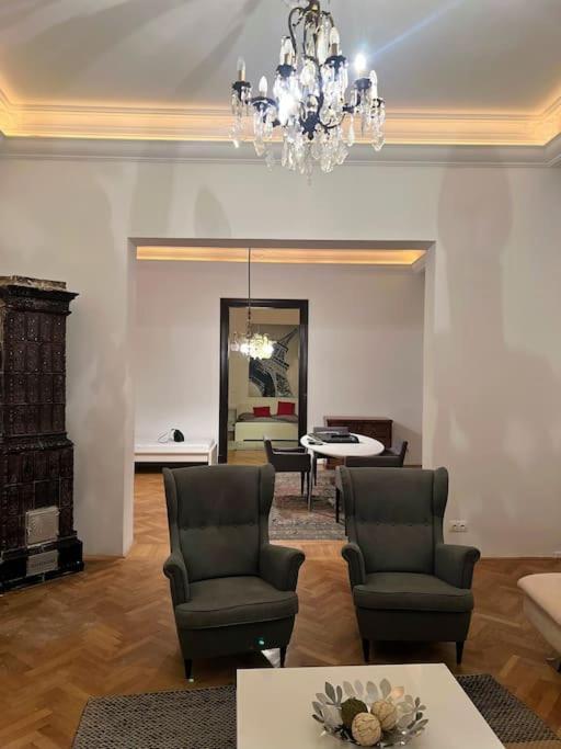 Apartment New, 195 Sqm, Full Center Of *