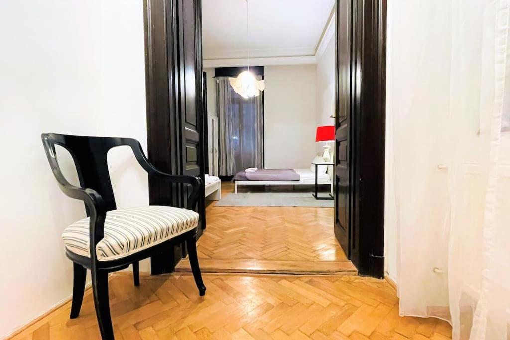 Apartment New, 195 Sqm, Full Center Of