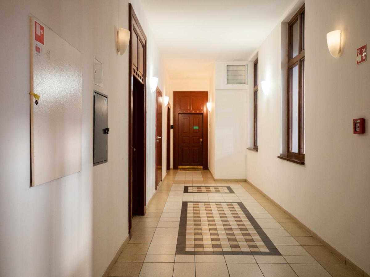 Cozy With Garage At Gozsdu Passage