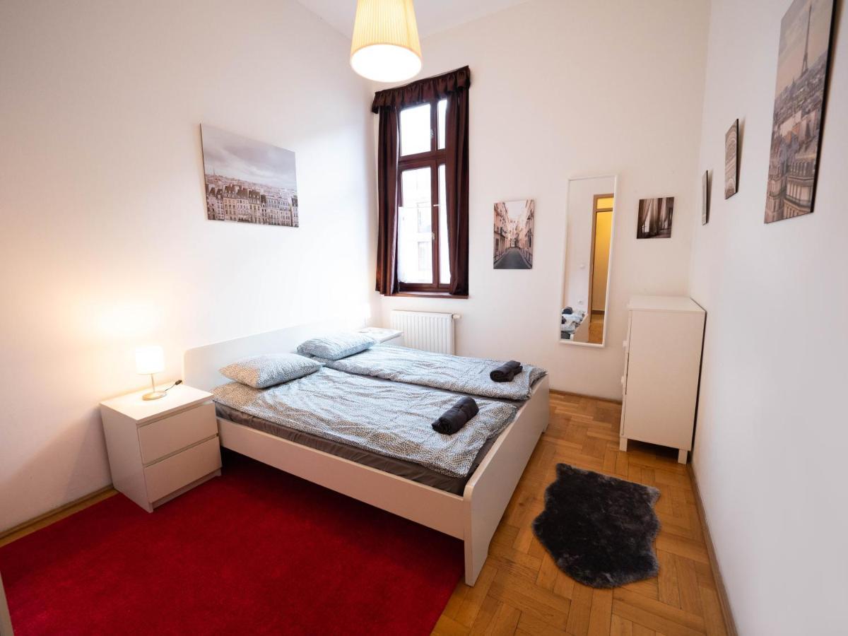 Apartment Cozy With Garage At Gozsdu Passage *