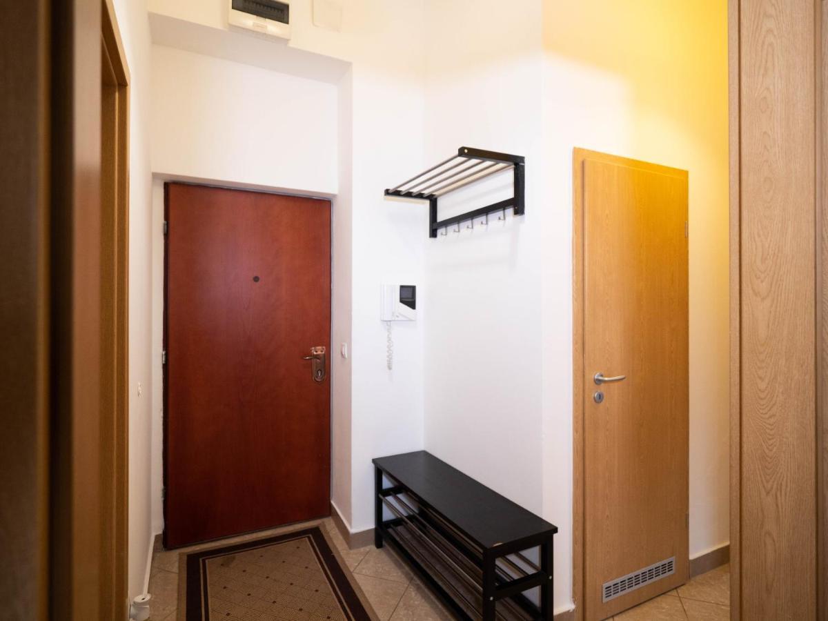 Cozy With Garage At Gozsdu Passage Apartment Budapest
