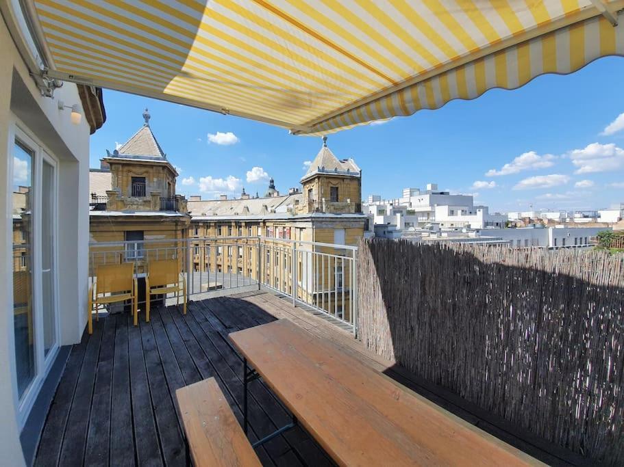 Apartment Beauty On The Rooftop With Ac And Rooftop Terrace