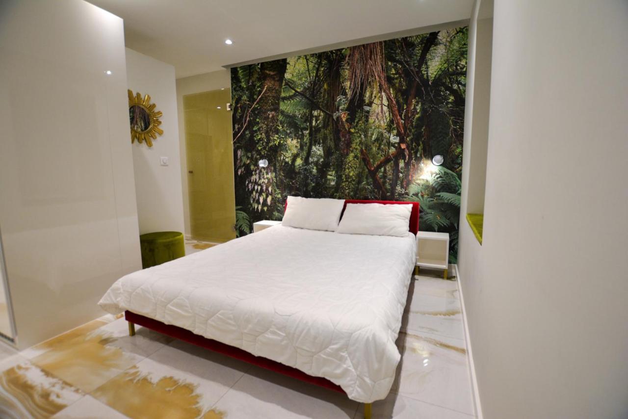 Lion's Den Deluxe Studio Apartamento