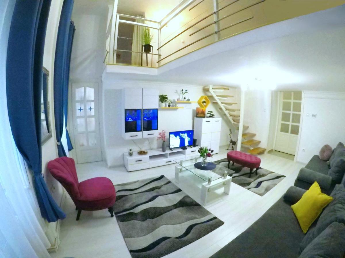 Mariann's Modern In The Center Budapest