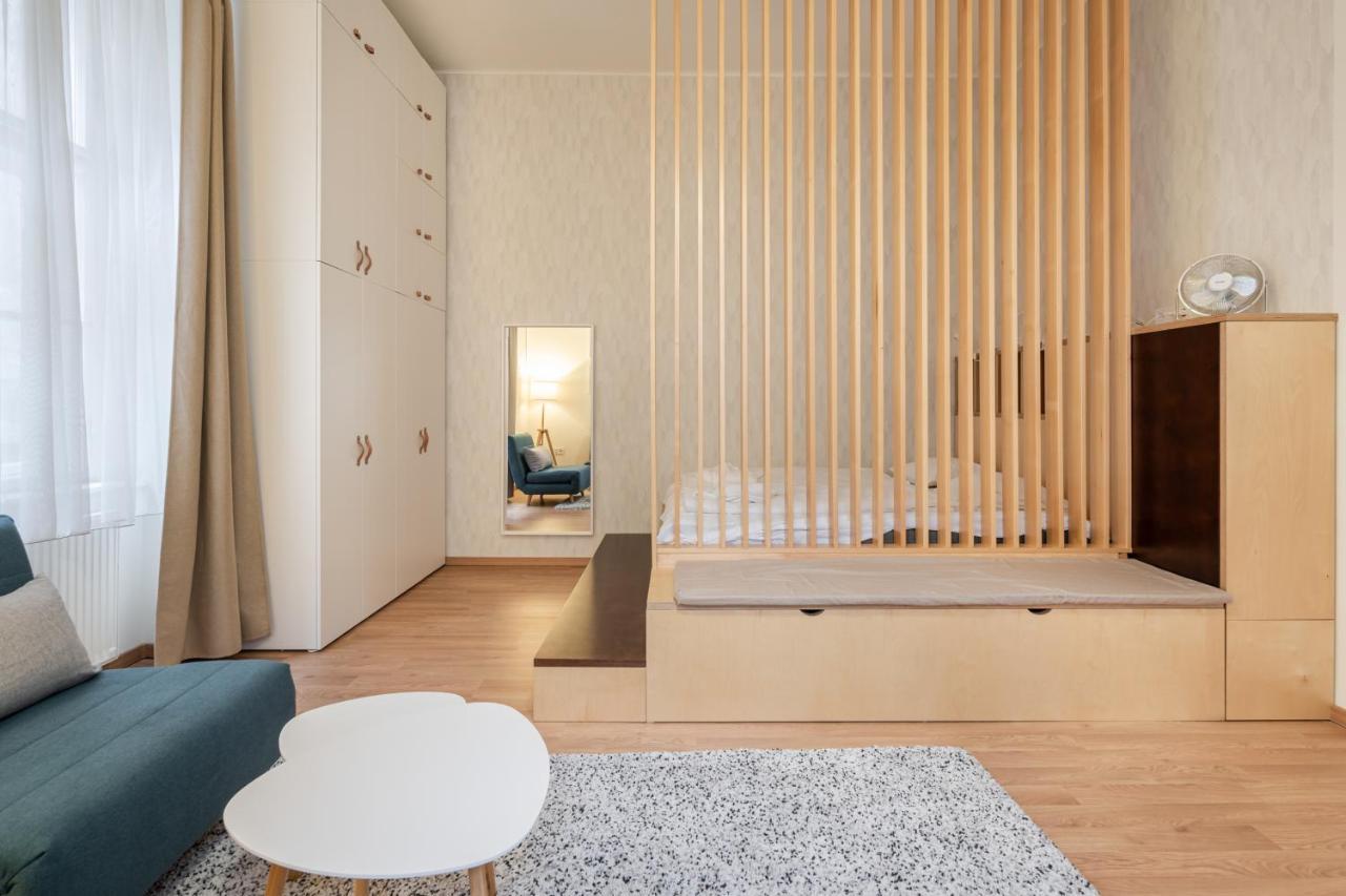 Goldenfeet Apartment