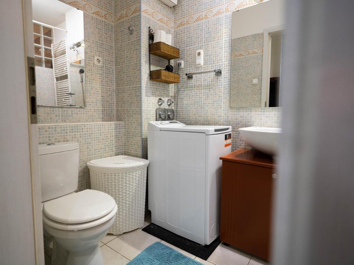 Super Cute With Terrace Next To Gozsdu Passage Apartment