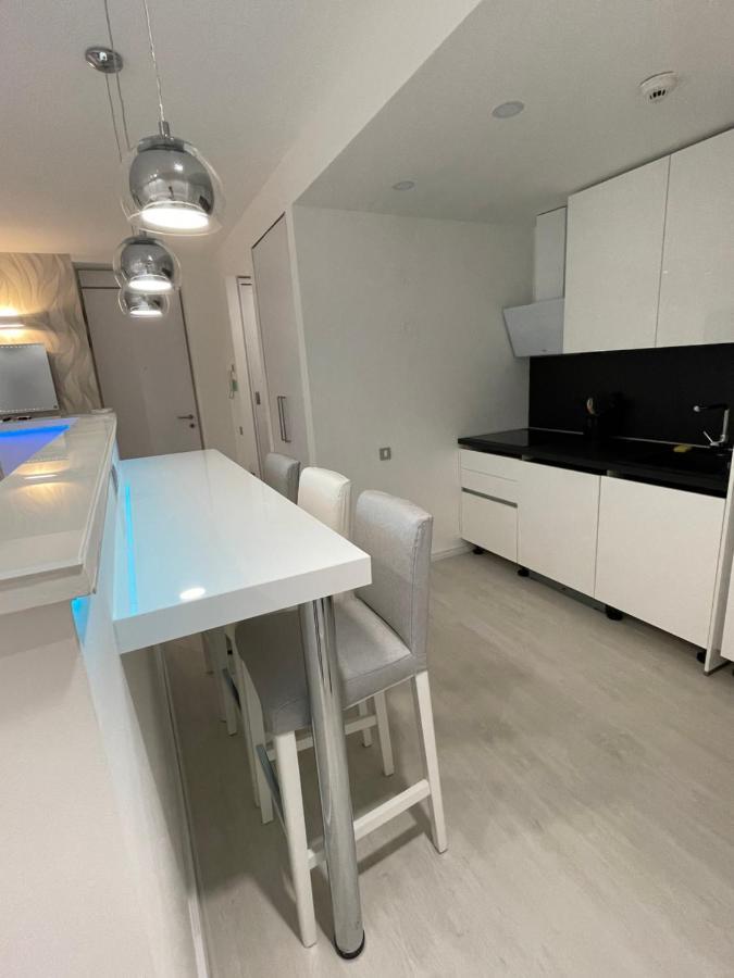 Lovely New By The Parliament Apartamento Budapest