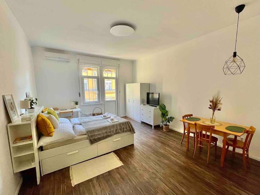 Studio27 - With Balcony At The Buda Castle