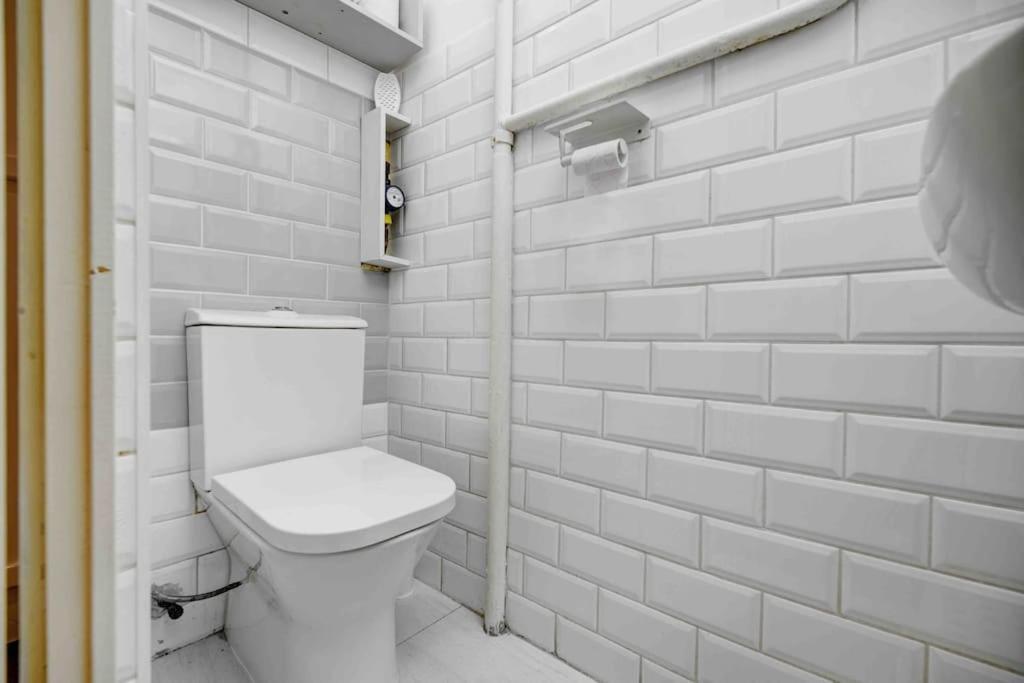 Brightside Apartment *