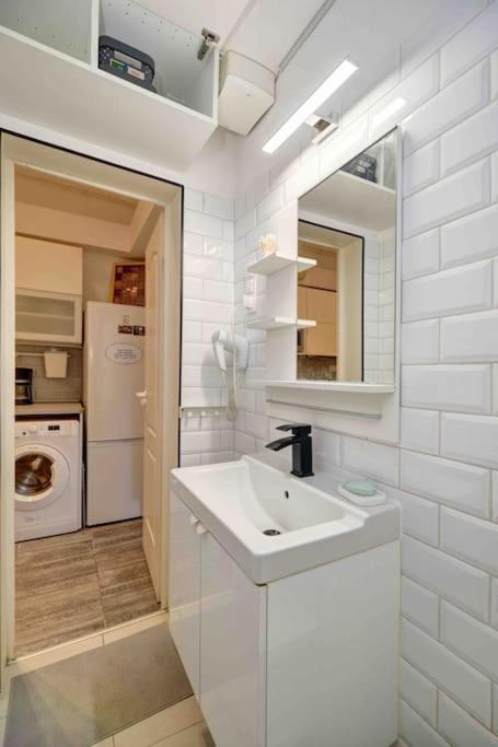 Brightside Apartment *