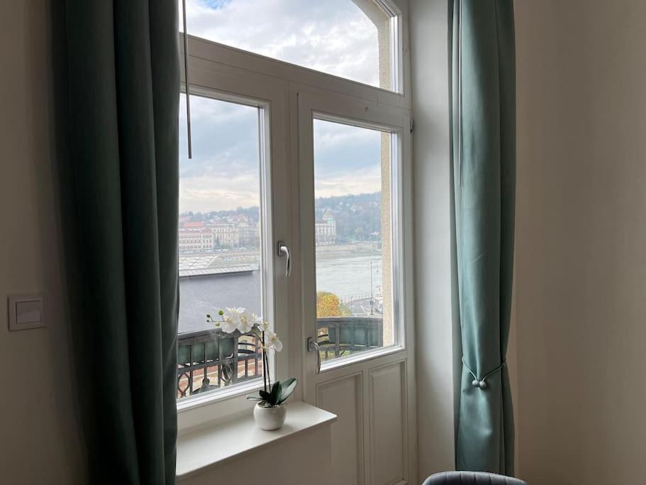 Full Panorama Budapest