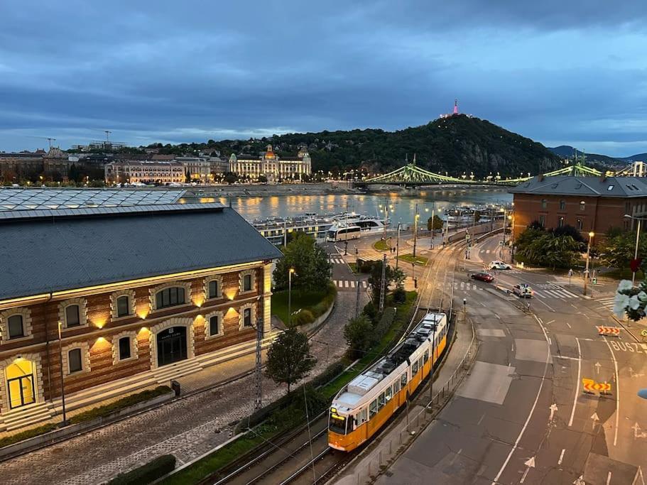 Full Panorama Budapest
