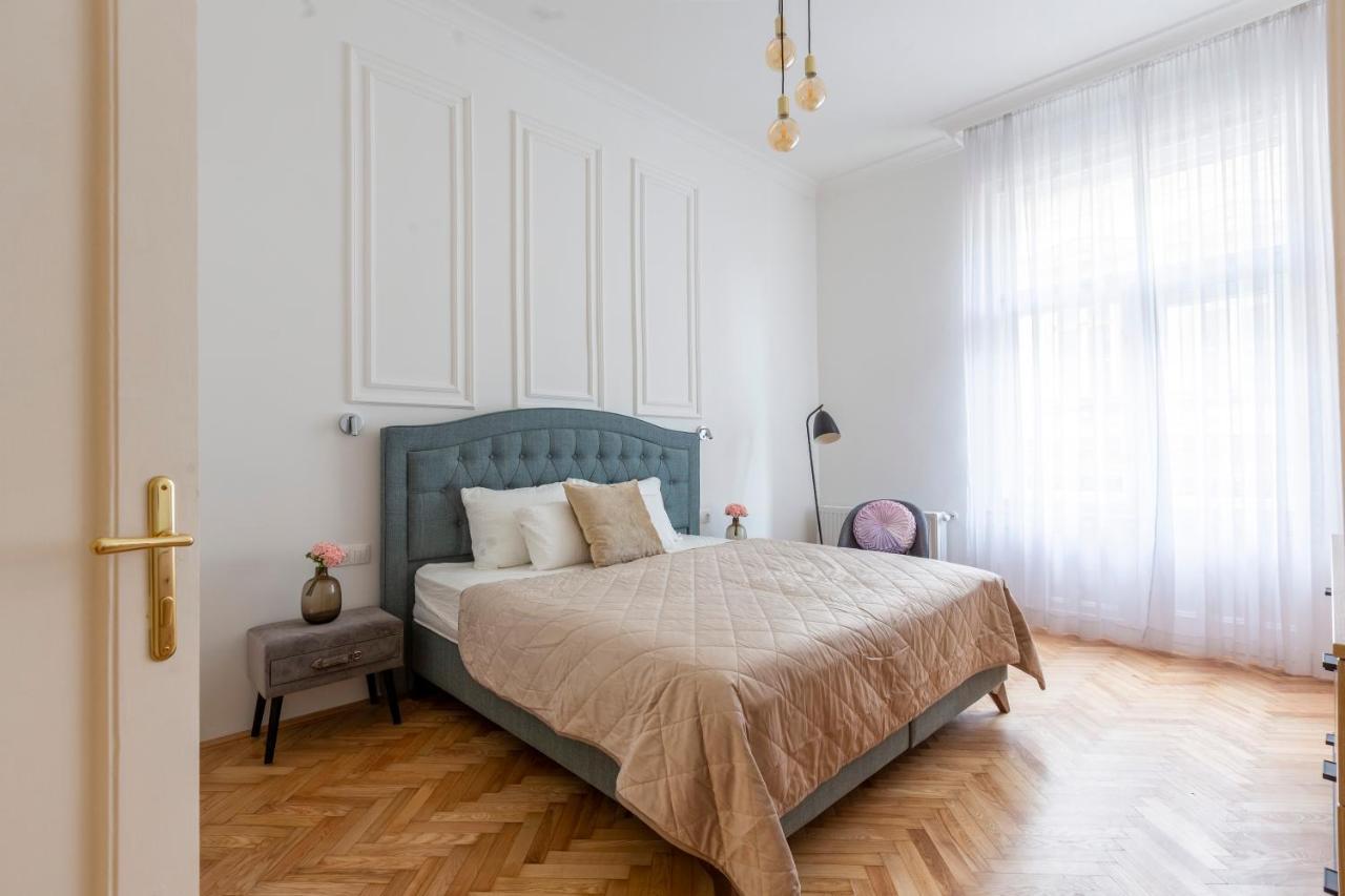 Glamorous Modern In The Hearth Of Apartamento *